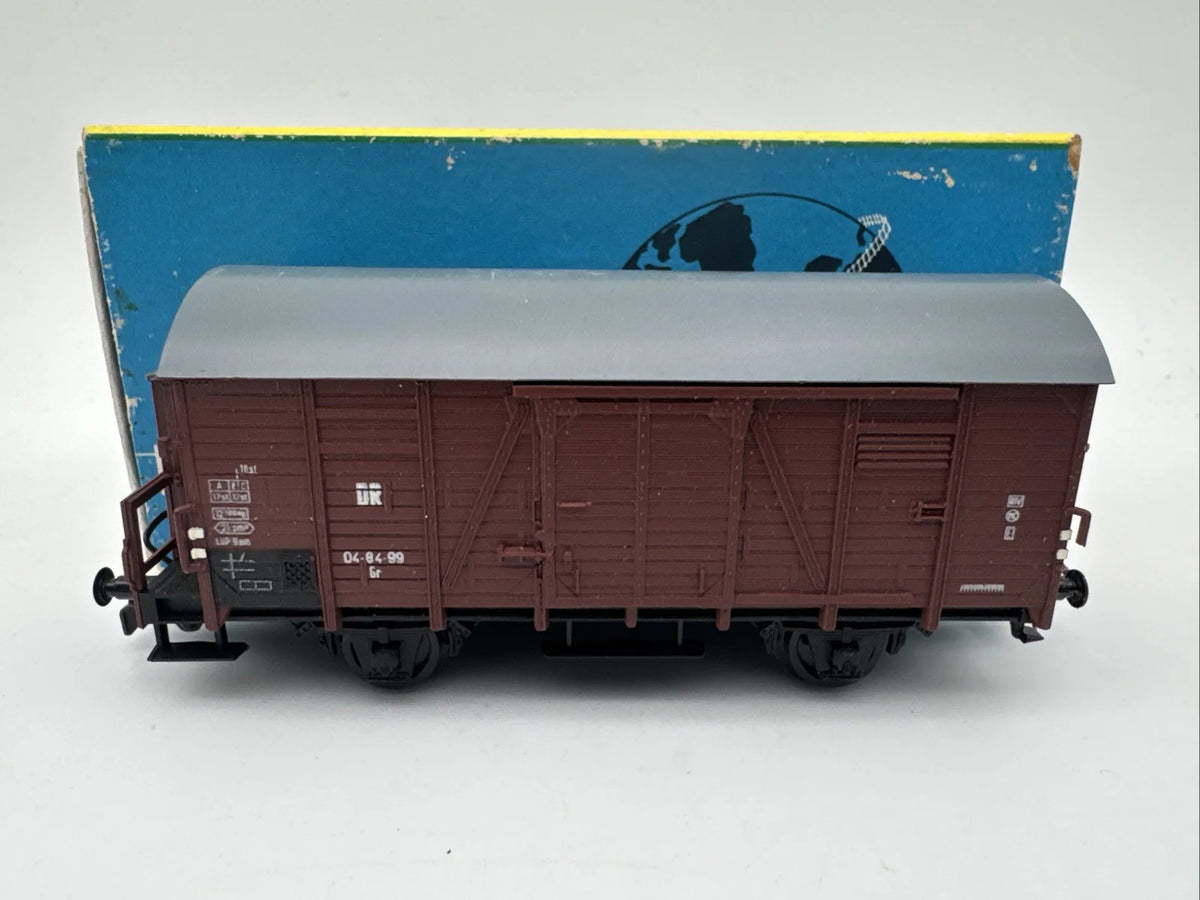 Piko H0 Gedeckter Güterwagen mi Bremserhaus 04-84-99 - DR - braun  - 1:87 H0 HO