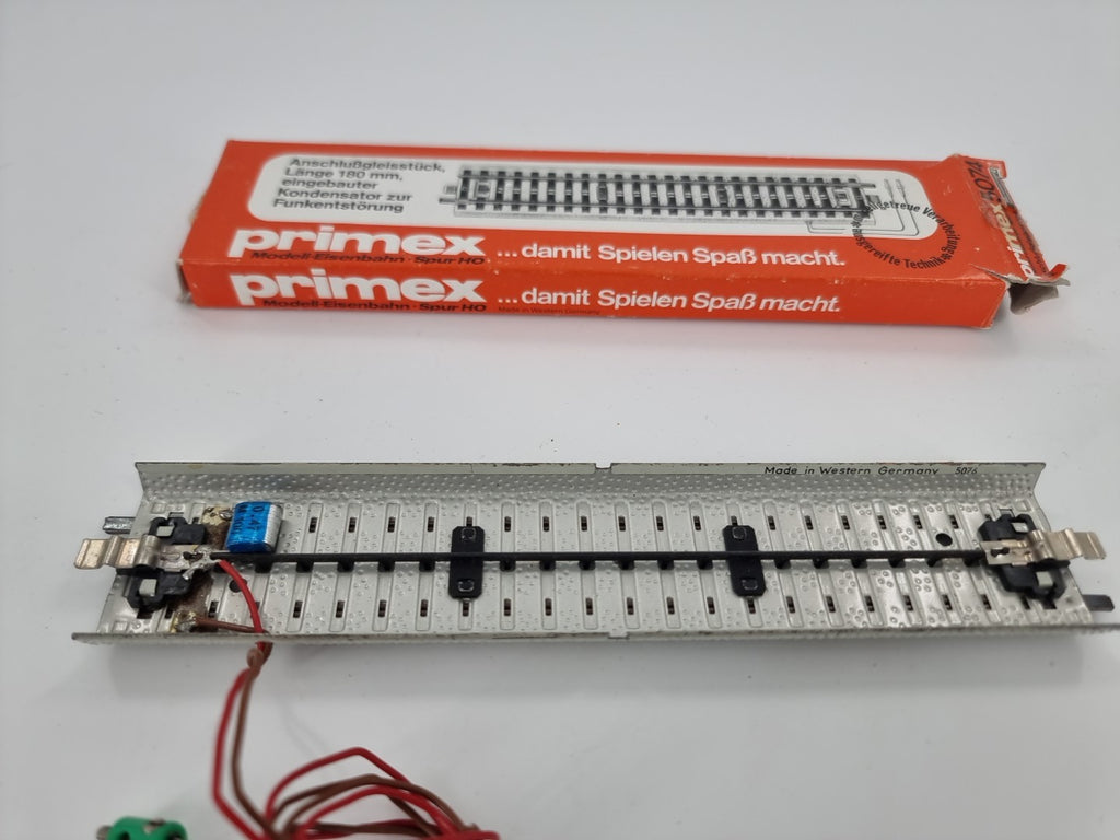 Märklin Primex 5074 H0, Anschlussgleisstück m. Kondensator, Metallgleis, in OVP
