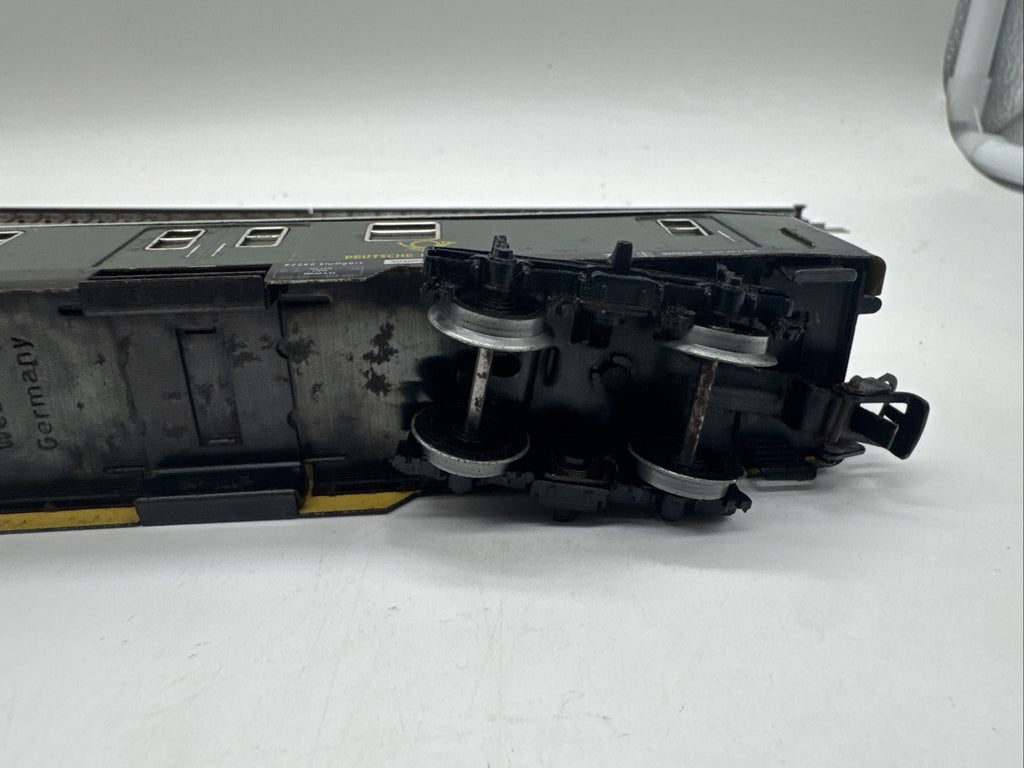 Märklin H0 4047 Reisezugwagen Post 4m der DB Beleuchtet #379