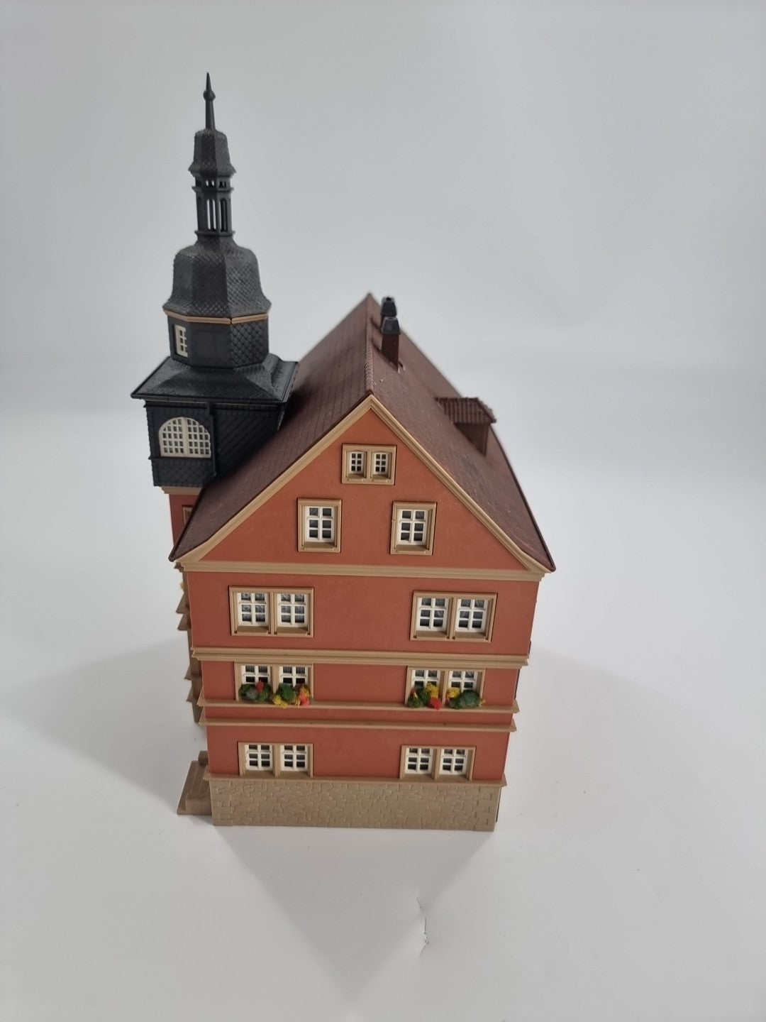 H0 Kibri BS 8416 Rathaus Eisenach 15,5 x 13 x 27,5 cm -gebaut-