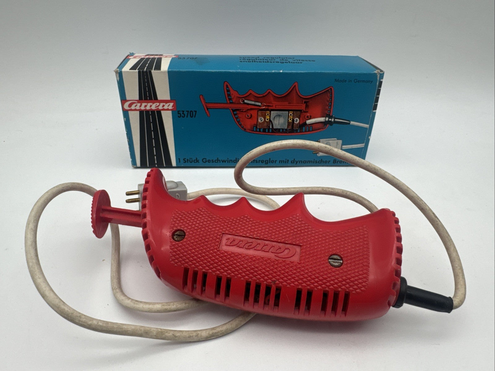 Carrera Geschwindigkeitsregler mit dynamischer Bremse 53707 rot