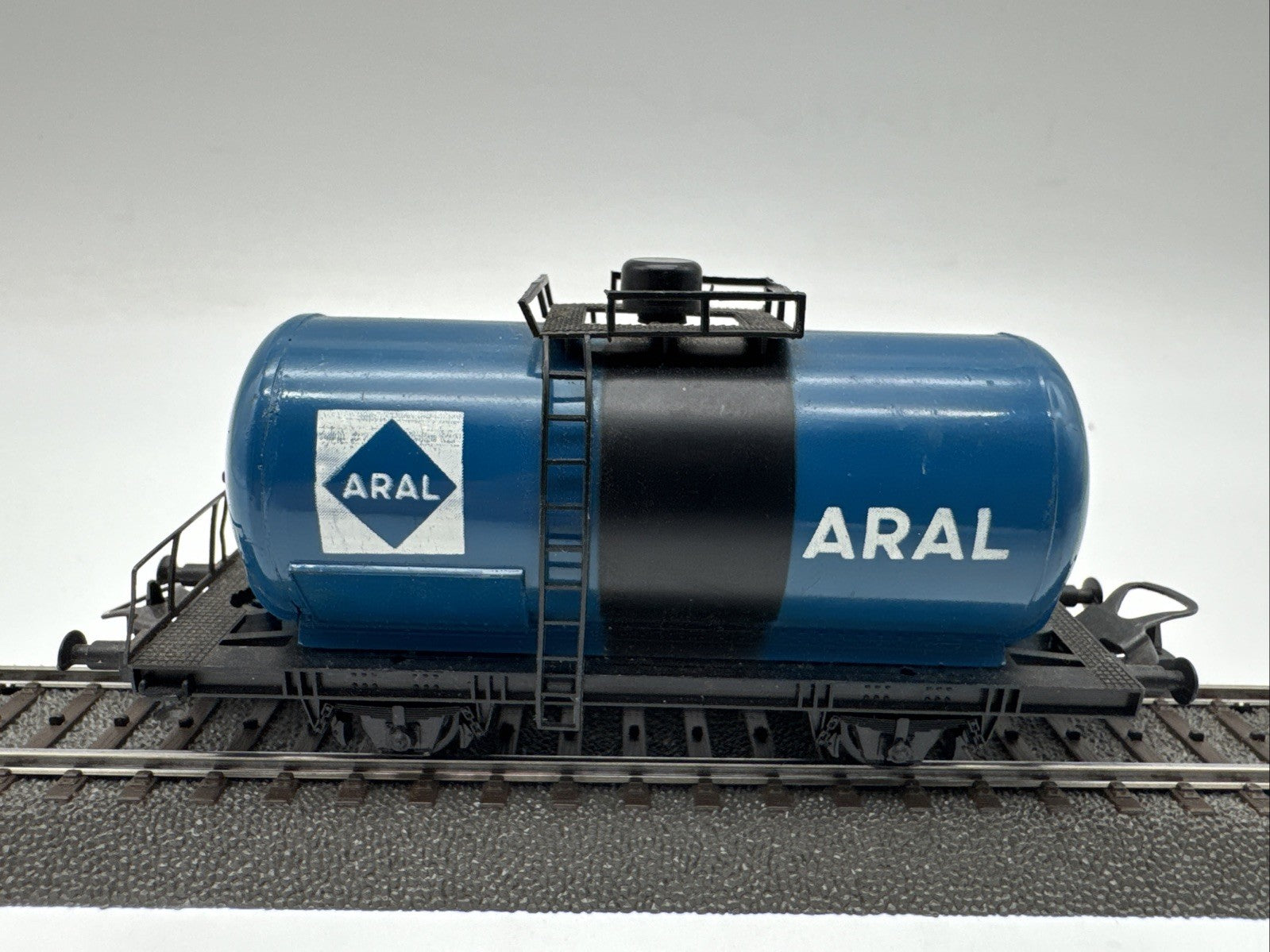 Lima H0 2714, Kesselwagen, ARAL, NO BOX, #AG687
