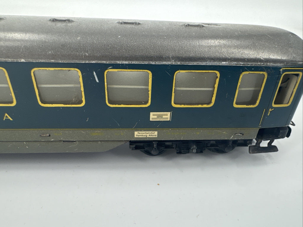 1:87  HO  Personenwagen/Abteilwagen "Touropa"  Trix Express - gebraucht