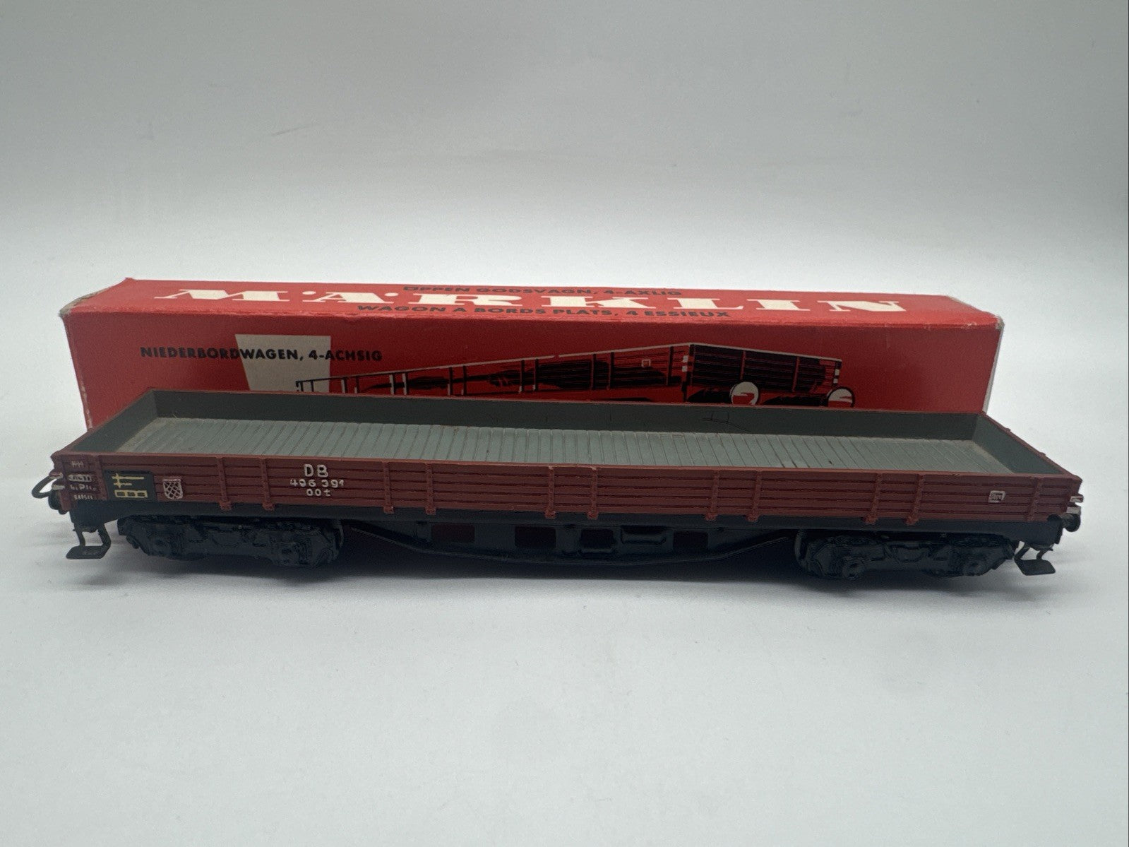 Märklin H0 4514 4-achsiger Niederbordwagen DB