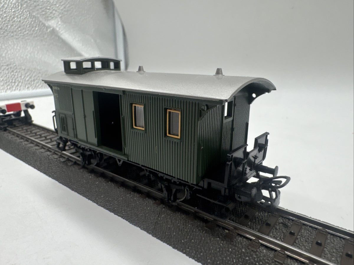 Märklin 4038 - Gepäckwagen - 116 910 Stg - grün/grau - H0 HO 1:87 #414