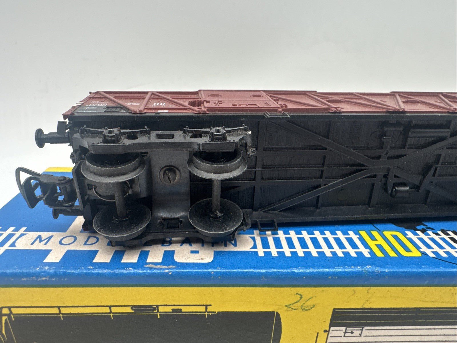 PIKO Modellbahnen gedeckter Güterwagen DR   EpocheIII - 70er Top Zustand