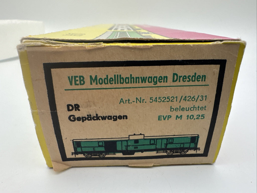 Schicht 5452521/326/31 H0 Gepäckwagen in OVP Beleuchtet