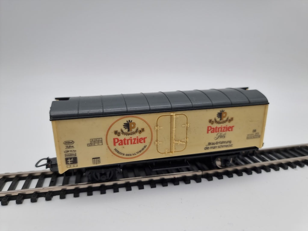 Lima H0 gedeckter Güterwagen Patrizier Pils
