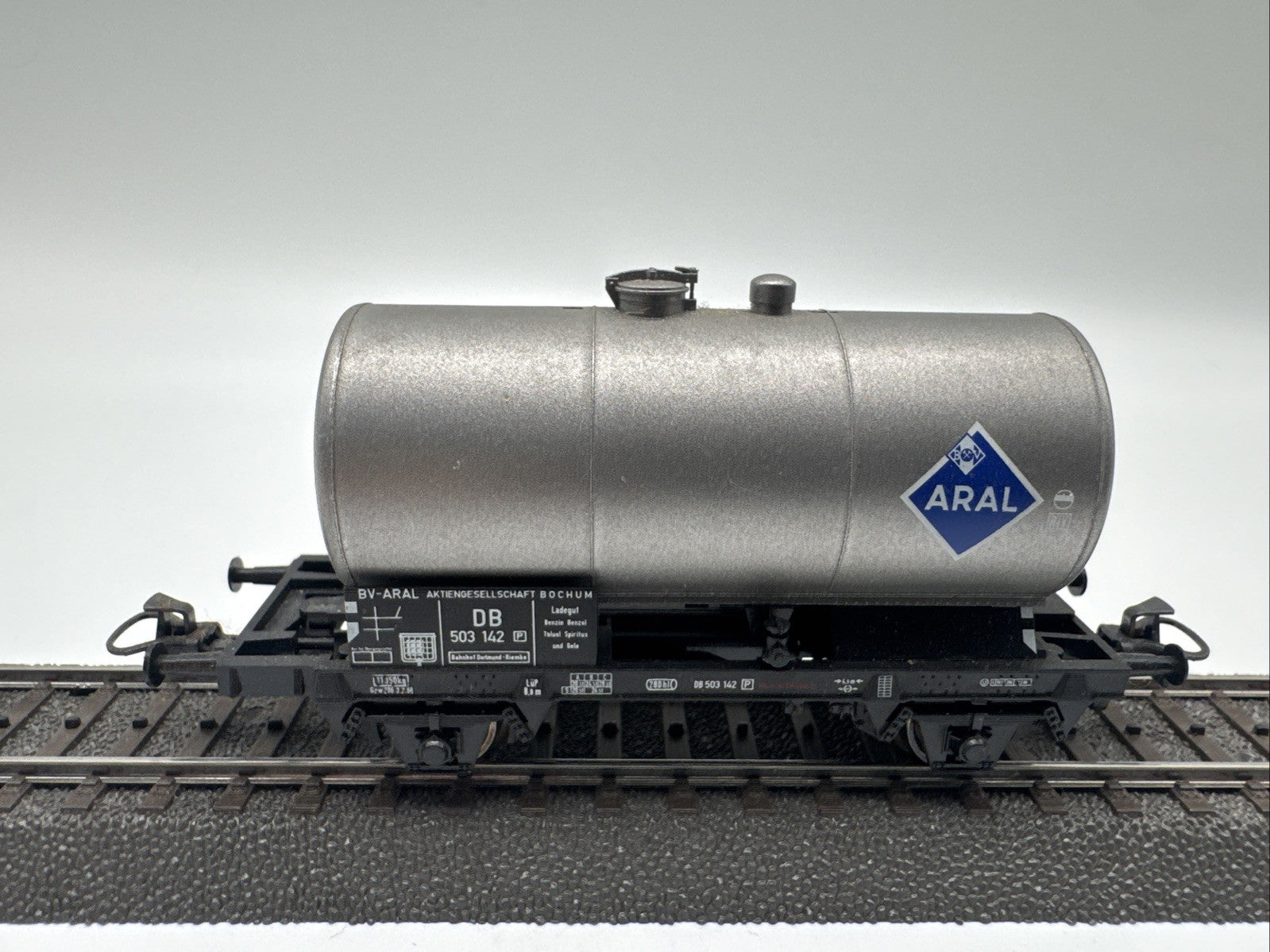 D22 Märklin H0 Güterwagen DB Kesselwagen ARAL