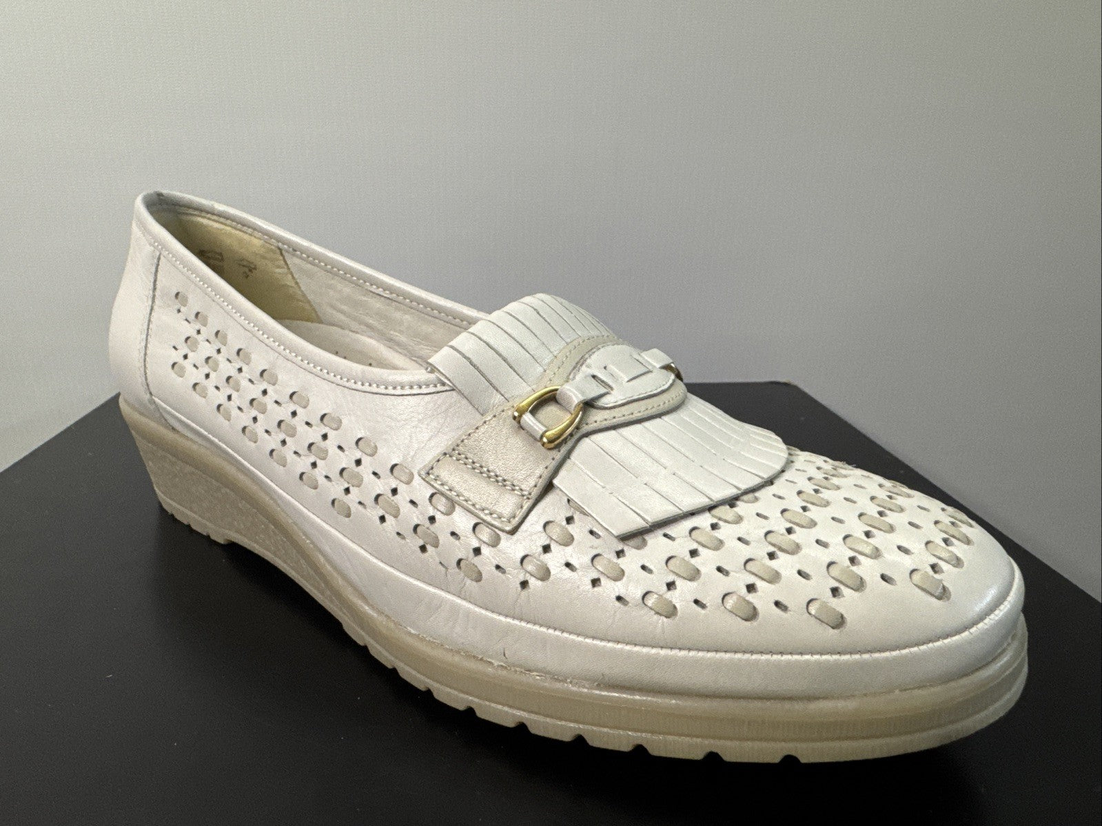 Ara Pumps Gr. 8 Weiß Leder Absatzschuh