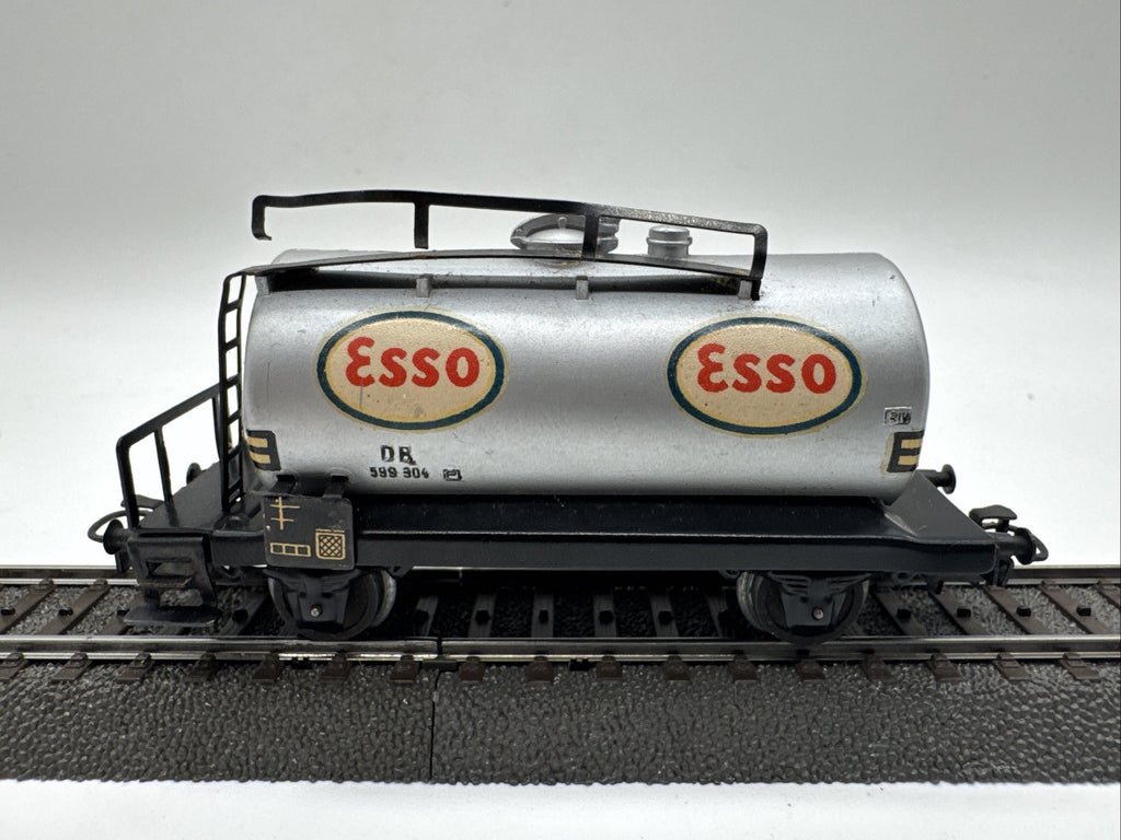 Märklin Spur H0 4501 Kesselwagen "Esso" 599 304 DB #563