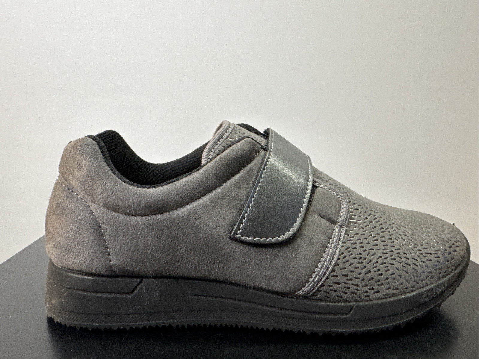 Fischer Markenschuh Gr. 39 Damen Halbschuh Grau Leder