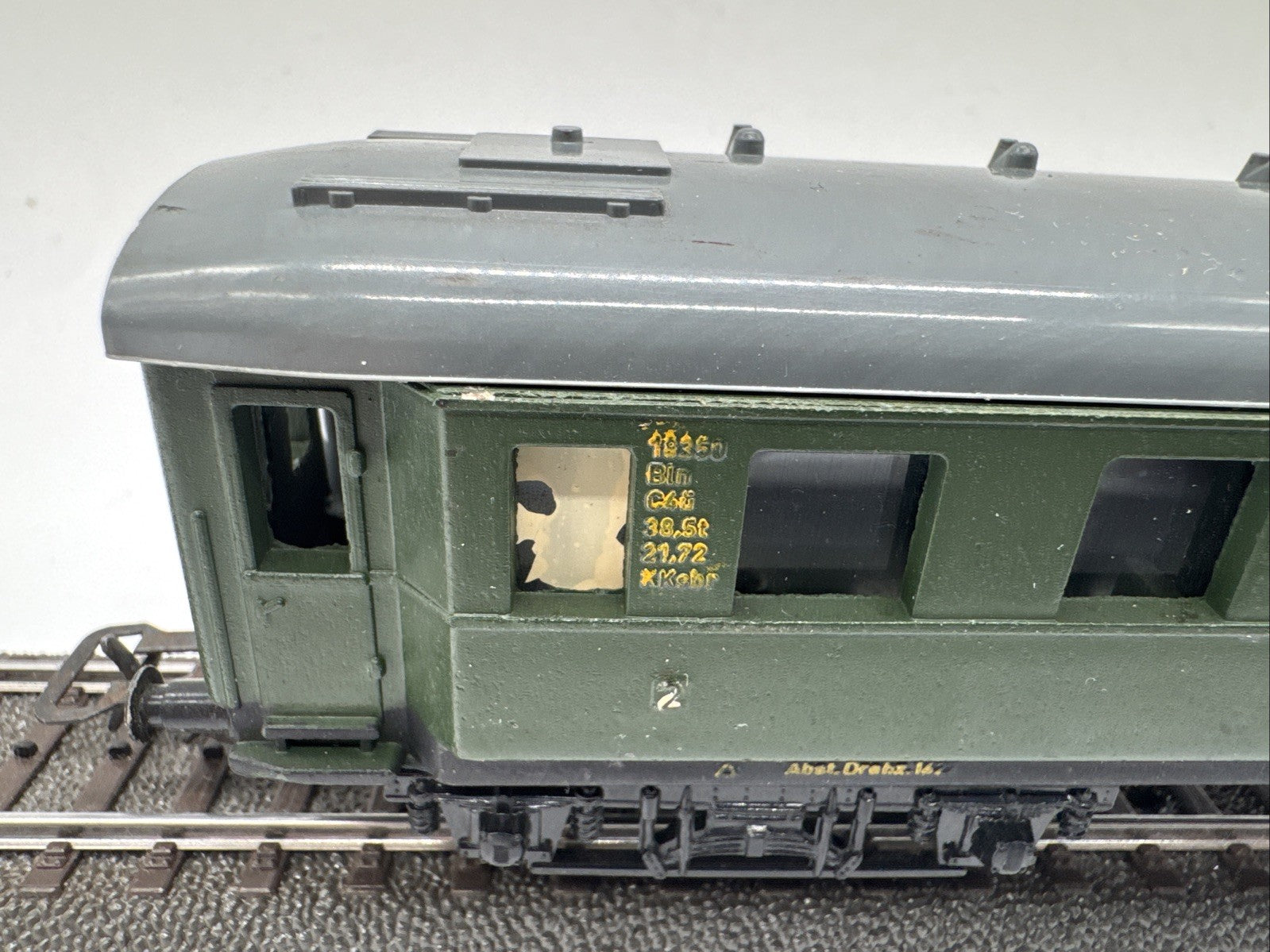 Piko Spur H0 18350 Personenwagen der DR Grün #68