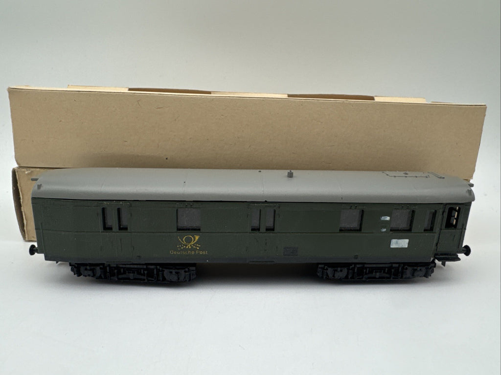 PIKO VEB Modellbahn. " Bahnpostwagen DP " Lichtfu. Epoche IV - 70er 426/674