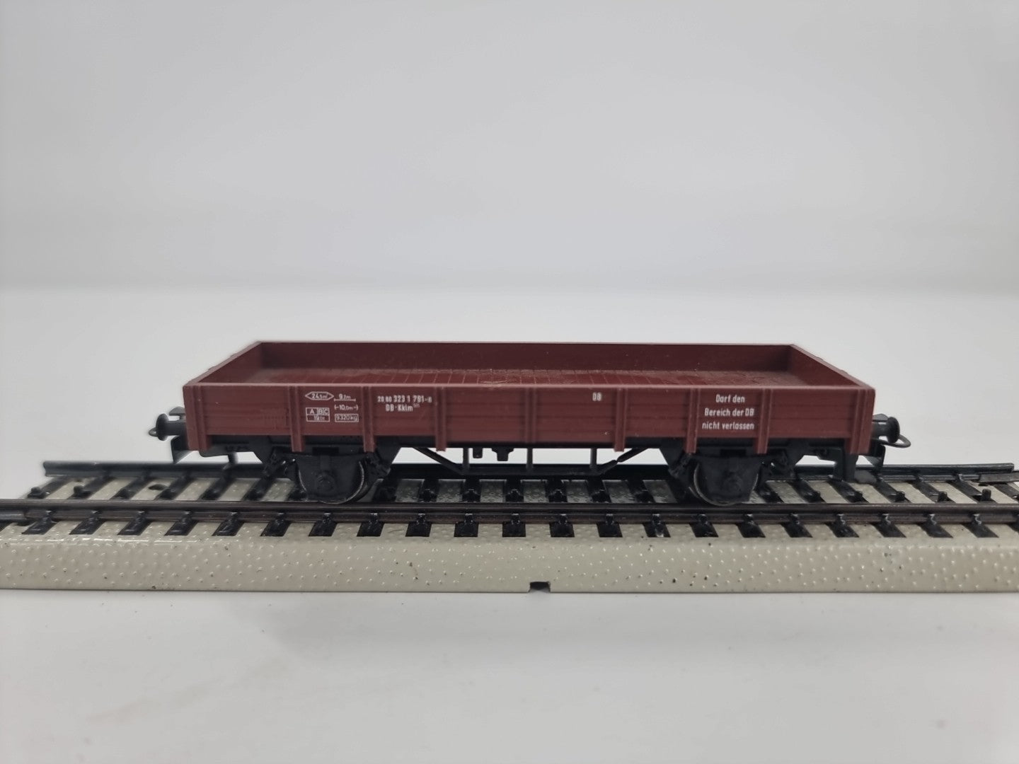 Märklin H0 Niederbordwagen DB 323 1 791-8 