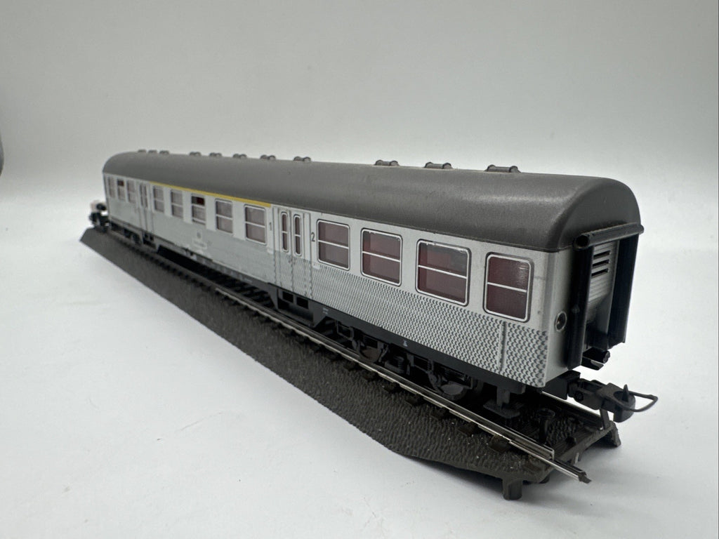 Roco 4266 H0 DB Silberling 1./2. Klasse ABn Nahverkehrswagen Epoche IV #760