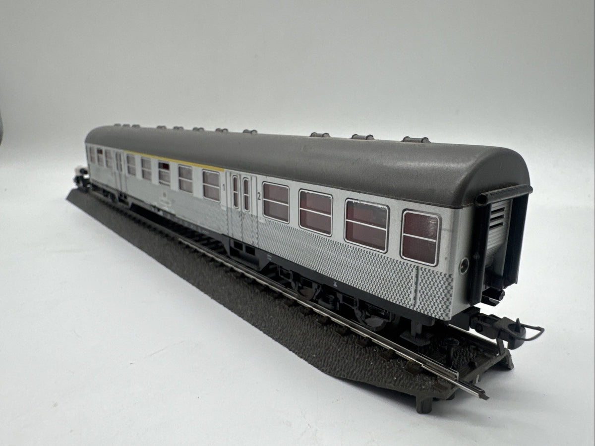 Roco 4266 H0 DB Silberling 1./2. Klasse ABn Nahverkehrswagen Epoche IV #760