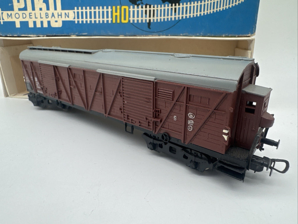 PIKO 5/132-012, Ged. Güterwagen, DR, EP 3 In OVP