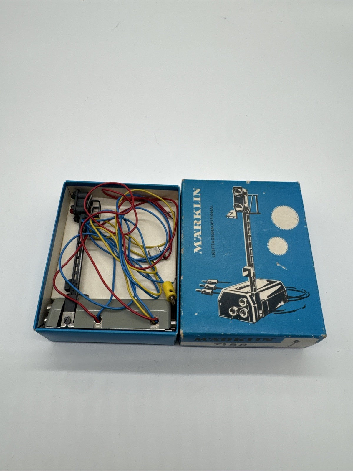 Märklin 7188, Märklin Licht Hauptsignal mit Bodenplatte