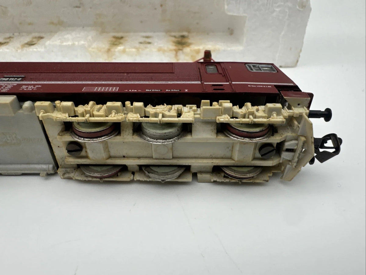 Berliner TT Bahnen TT 2330 E-Lok BR 250 112-0 DR Gleichstrom (Licht einseitig de