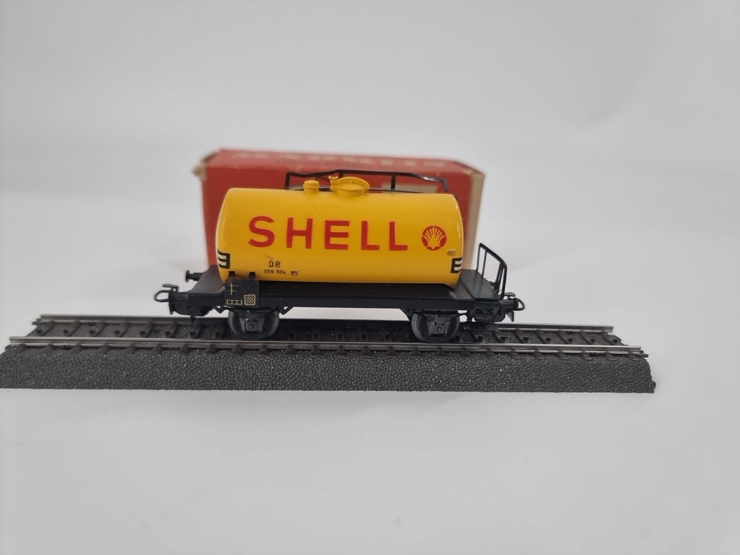 Märklin 4502 DB Kesselwagen "SHELL" mit  OVP