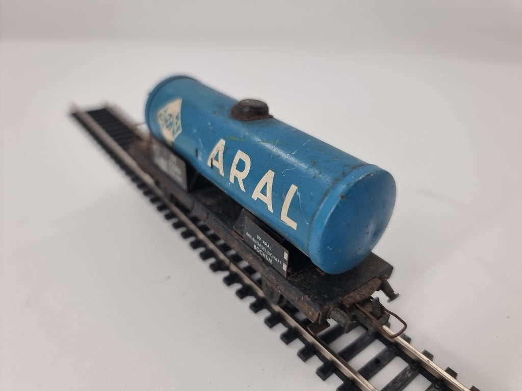 Trix Express H0 20/78 Güterwagen Kesselwagen "BV-Aral" 508 294 Essen DB