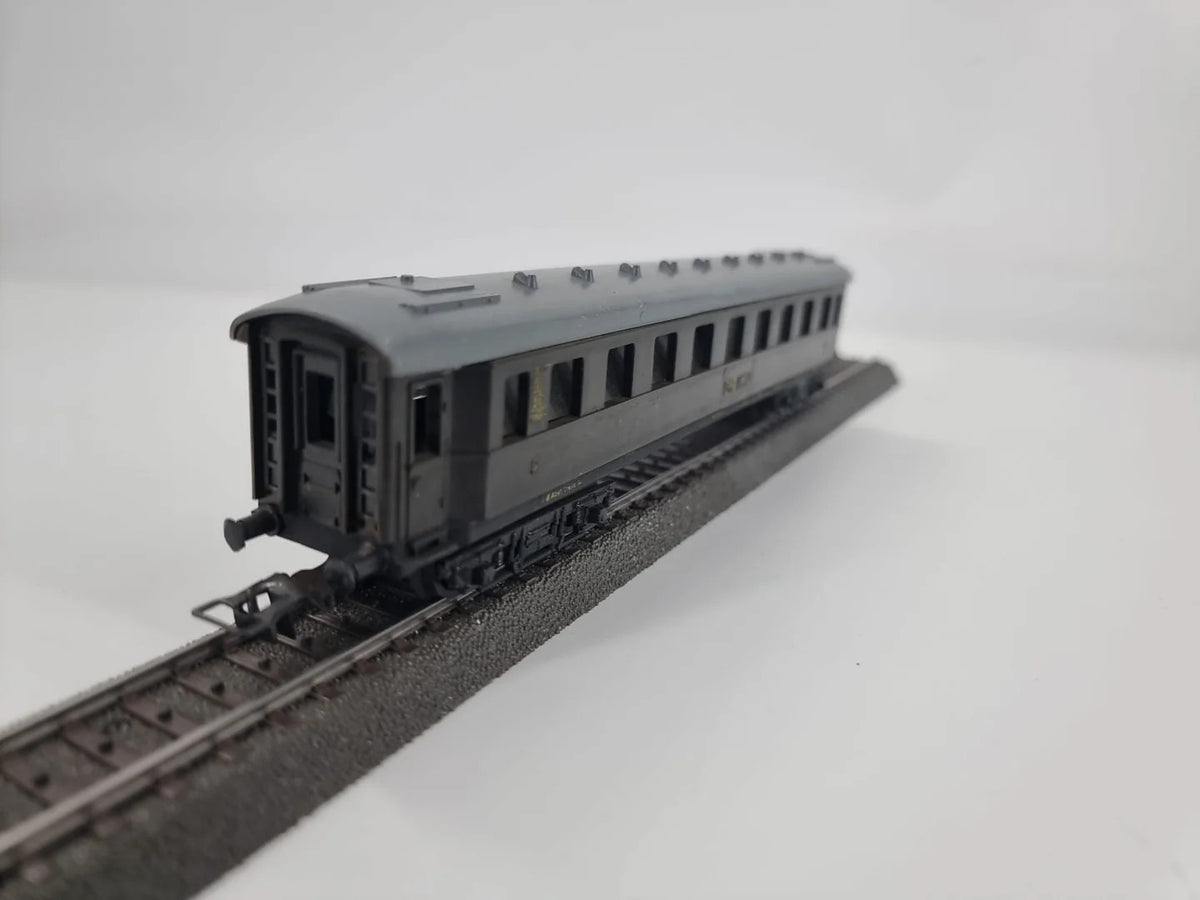Piko Spur H0 18350 Personenwagen der DR Schwarz