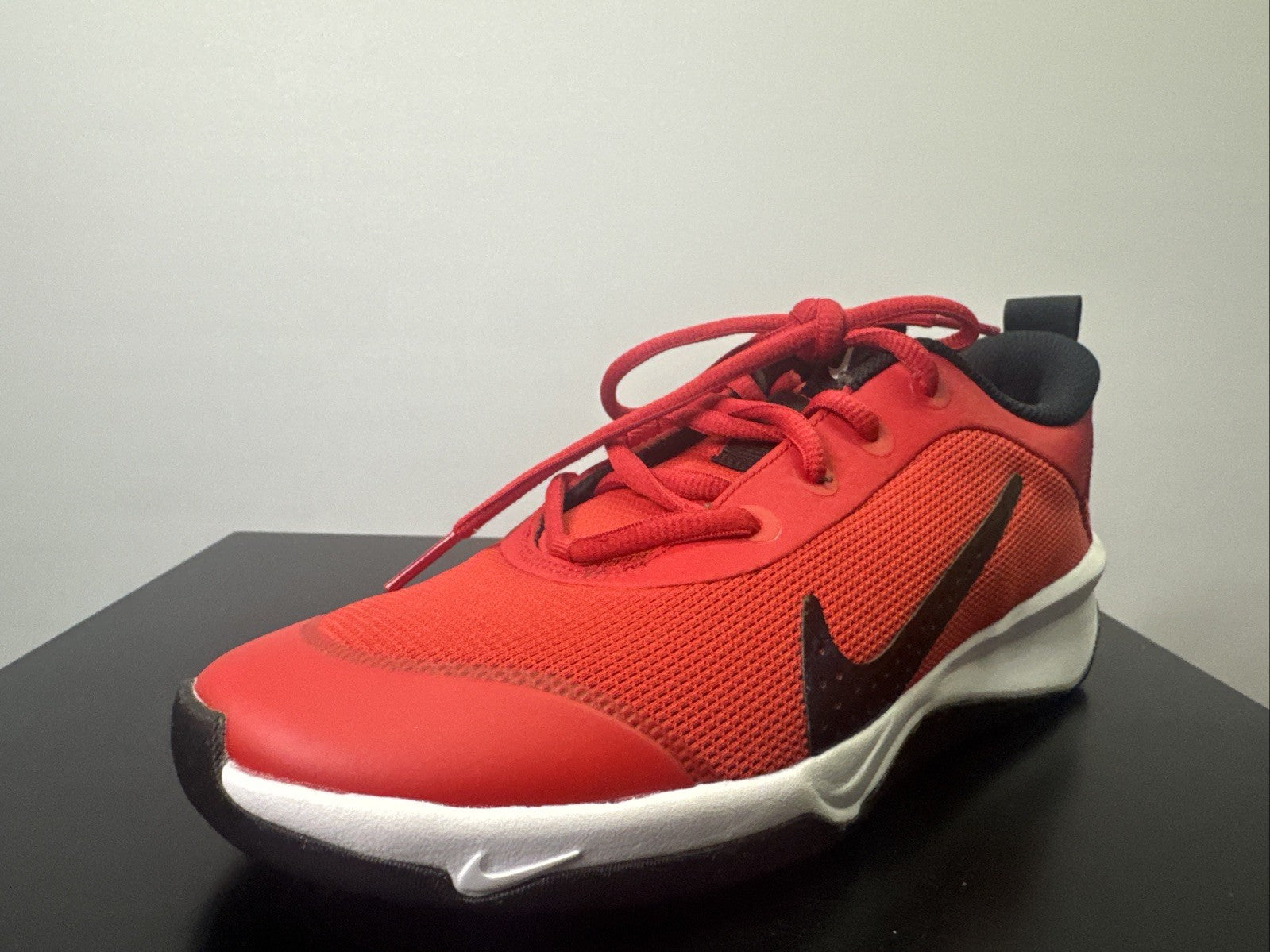 Nike Omni Multi Court Gr. 38 Sneaker Laufschuhe