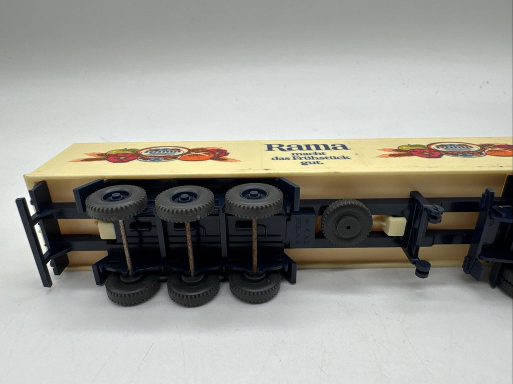 Wiking H0 1:87 - 542 - MB Lkw Rama Kuehlkoffer Haengerzug Margarine #629