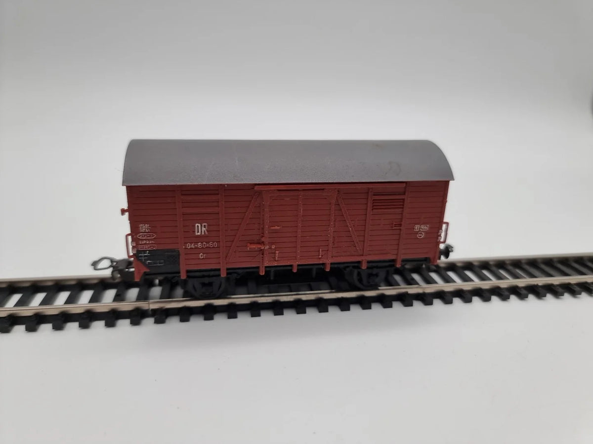 Piko H0 gedeckter Güterwagen Tonnendach 04-80-60 DR