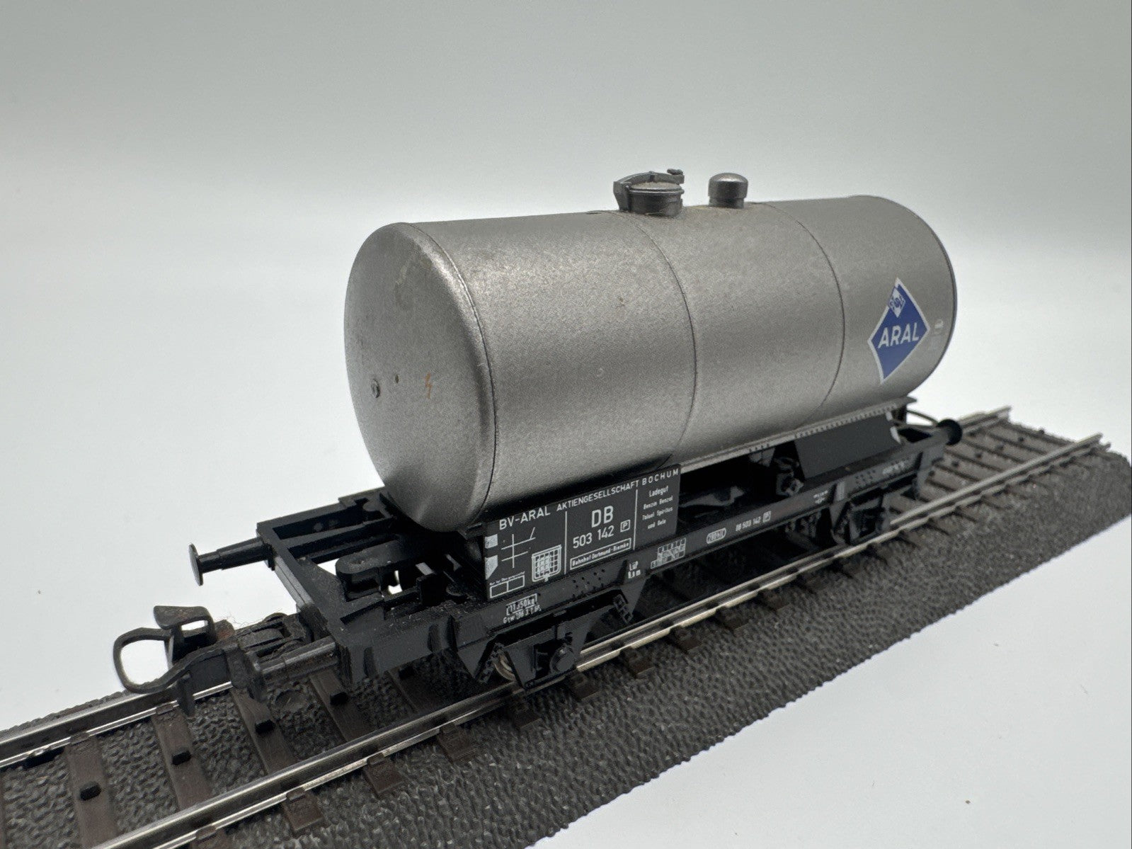 D22 Märklin H0 Güterwagen DB Kesselwagen ARAL
