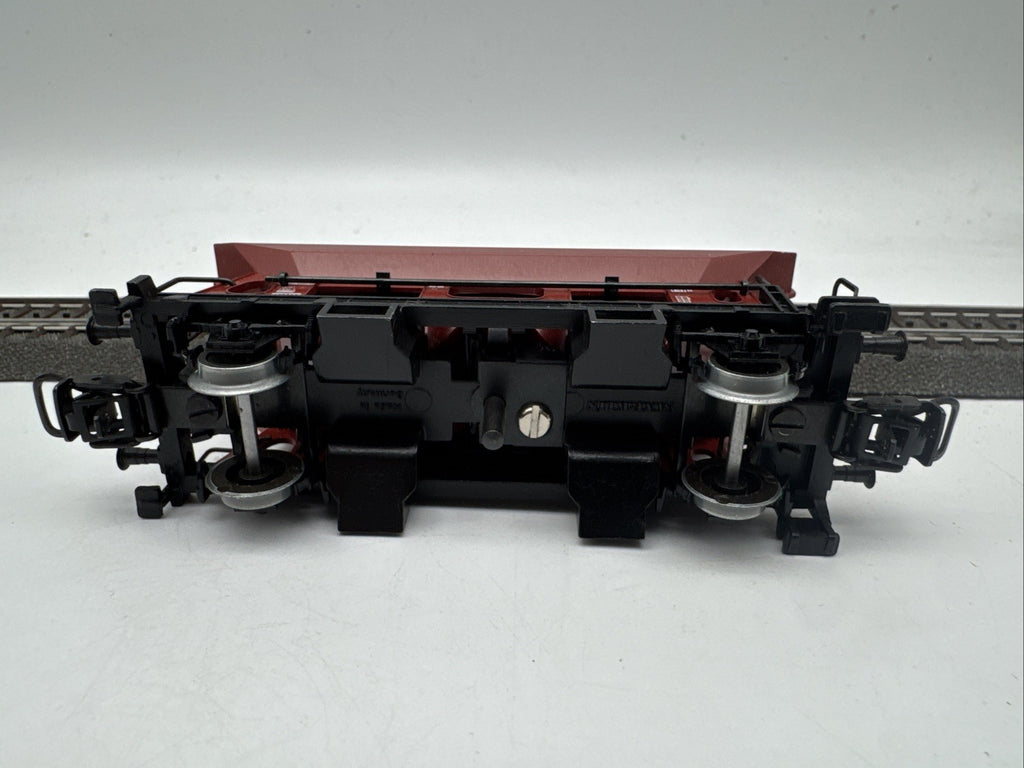 Märklin H0 4631 Drehschieber-Seitenentladewagen 542 3 560-3 DB #284
