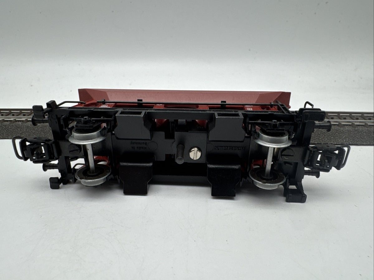 Märklin H0 4631 Drehschieber-Seitenentladewagen 542 3 560-3 DB #284