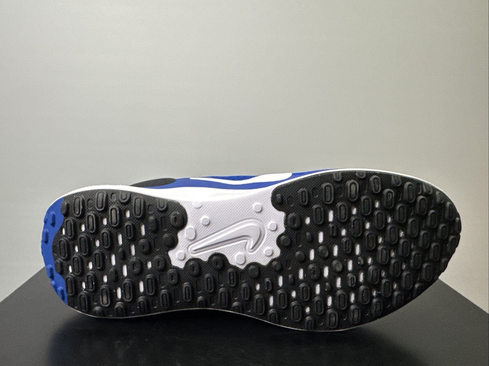 Nike Revolution 7 Gr. 38,5 Sneaker Unisex