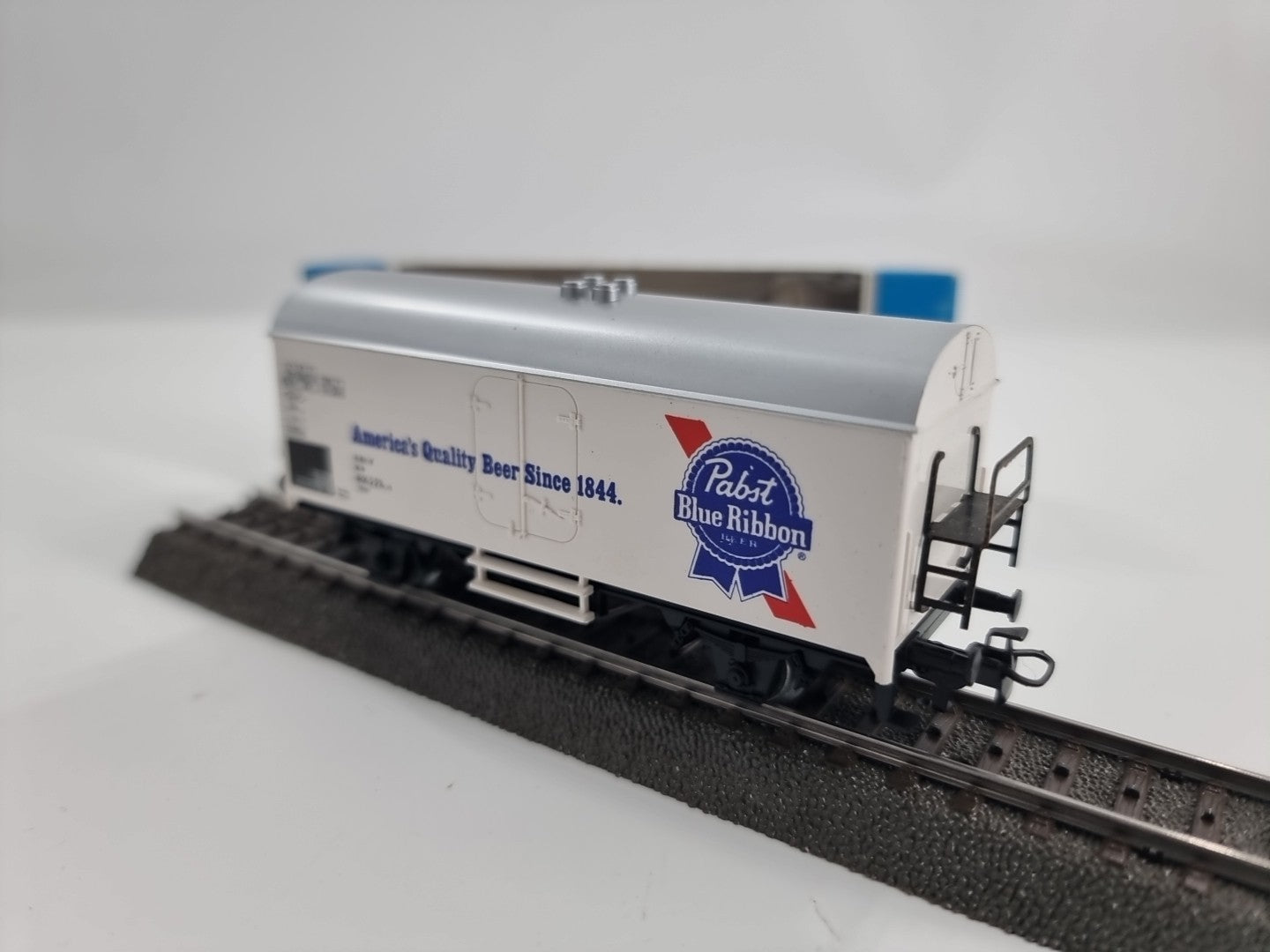 Märklin H0 4569 Güterwagen Bierwagen "Pabst Blue Ribbon"
