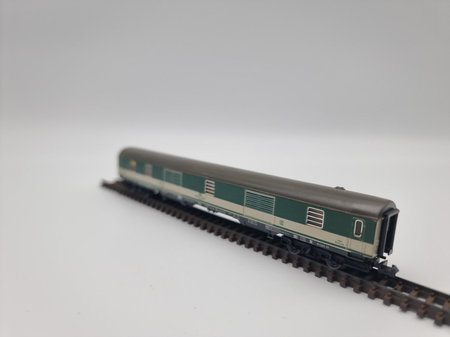 FLEISCHMANN 8190 Spur N Gepäckwagen Düm 902, DB, Epoche IV