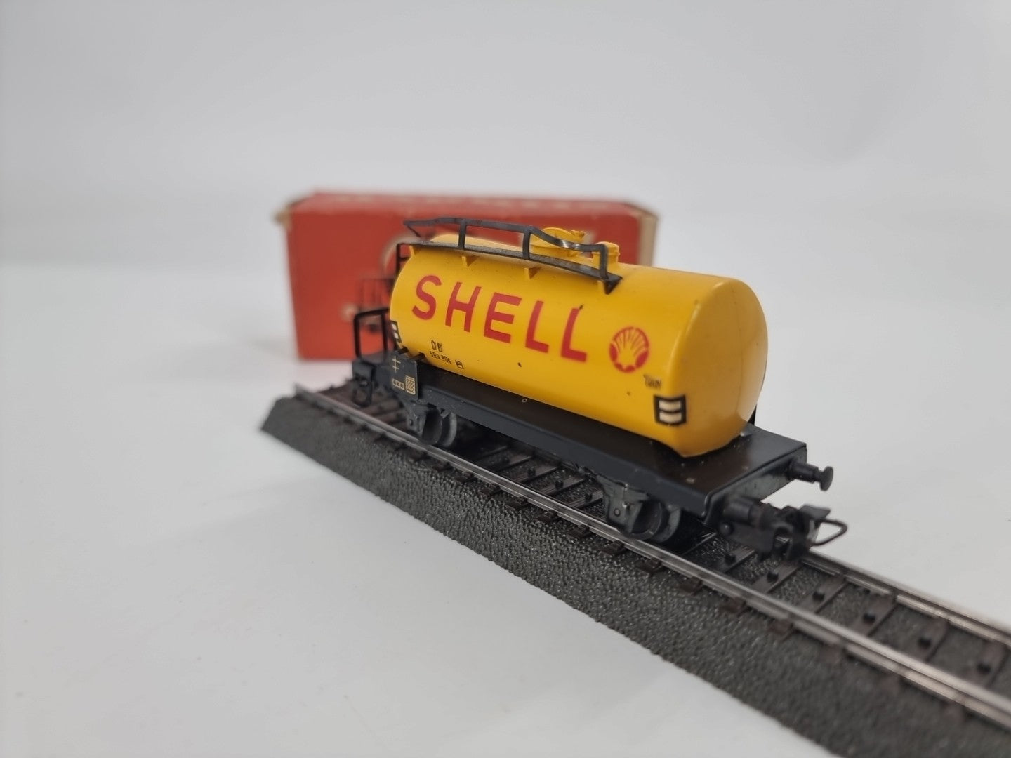 Märklin 4502 DB Kesselwagen "SHELL" mit  OVP