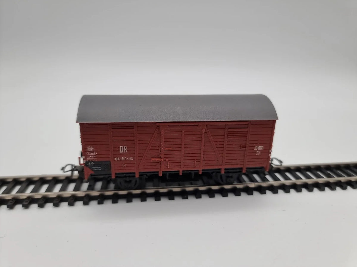 Piko H0 gedeckter Güterwagen Tonnendach 04-80-60 DR