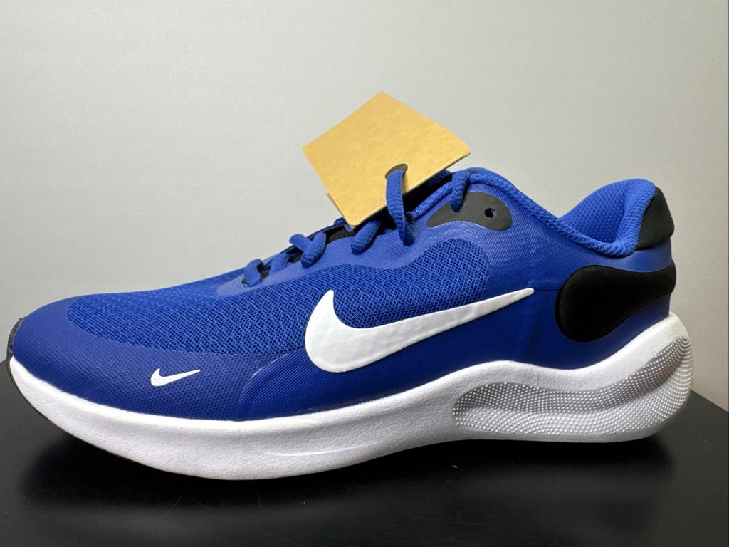 Nike Revolution 7 Gr. 40 Sneaker Unisex 