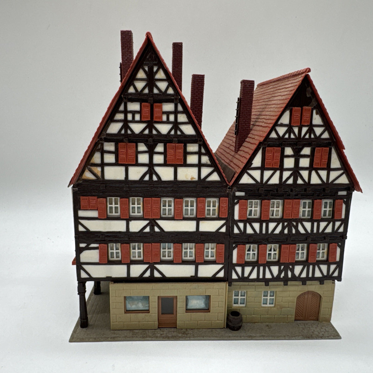 Kibri H0 B-8404/1 Fachwerk-Doppelhaus Rathaus-Apotheke Epoche III