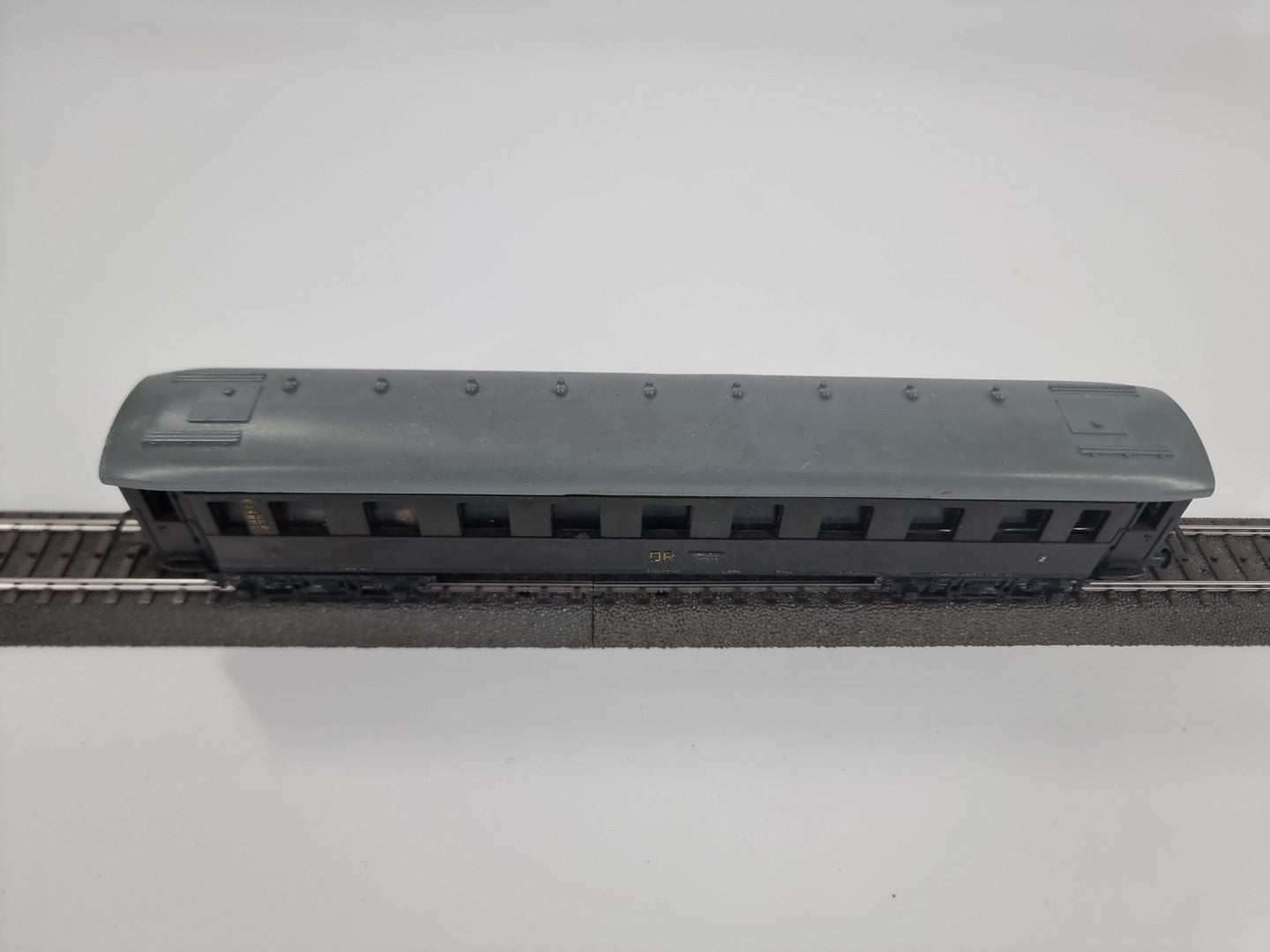 Piko Spur H0 18350 Personenwagen der DR Schwarz 