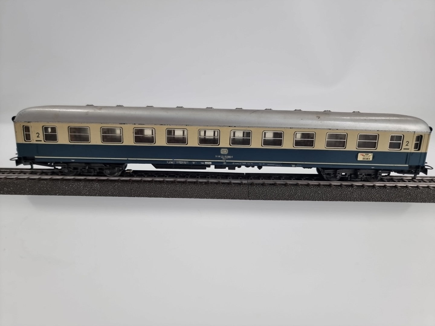 Märklin H0 4092 Personenwagen 2. Kl. 51 80 22-70 986-0 DB mit Beleuchtung 