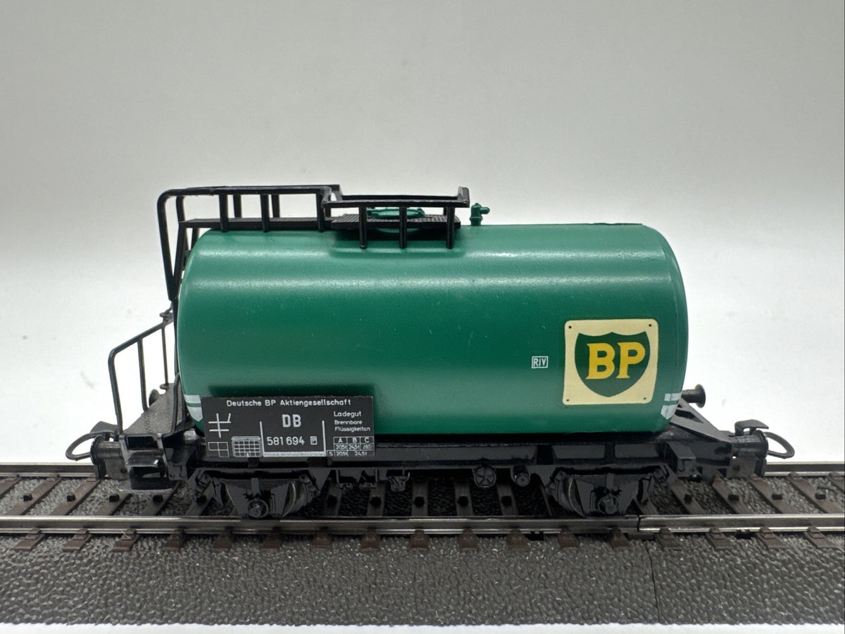 Märklin 4644 - Güterwagen Kesselwagen der DB BP grün - Spur H0 #711