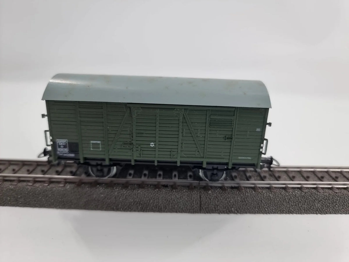Piko H0 Gedeckter Güterwagen grün 438746 SCNF - H0 HO 1:87