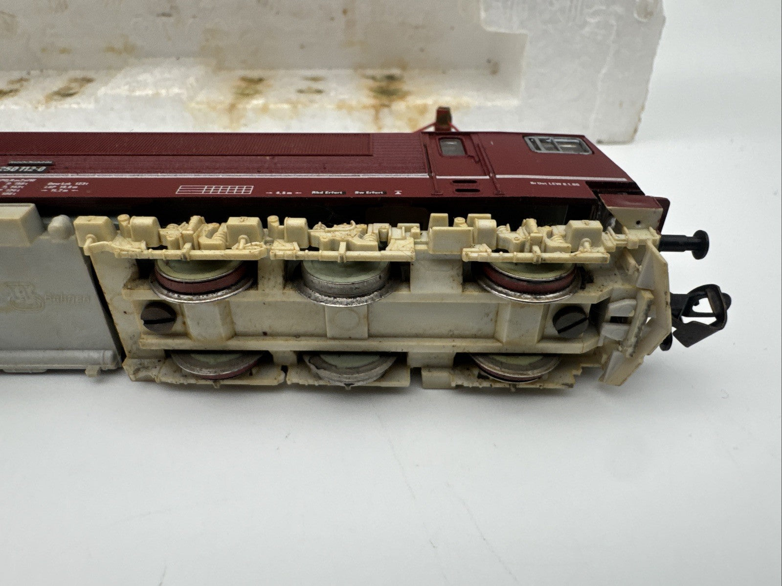 Berliner TT Bahnen TT 2330 E-Lok BR 250 112-0 DR Gleichstrom (Licht einseitig de
