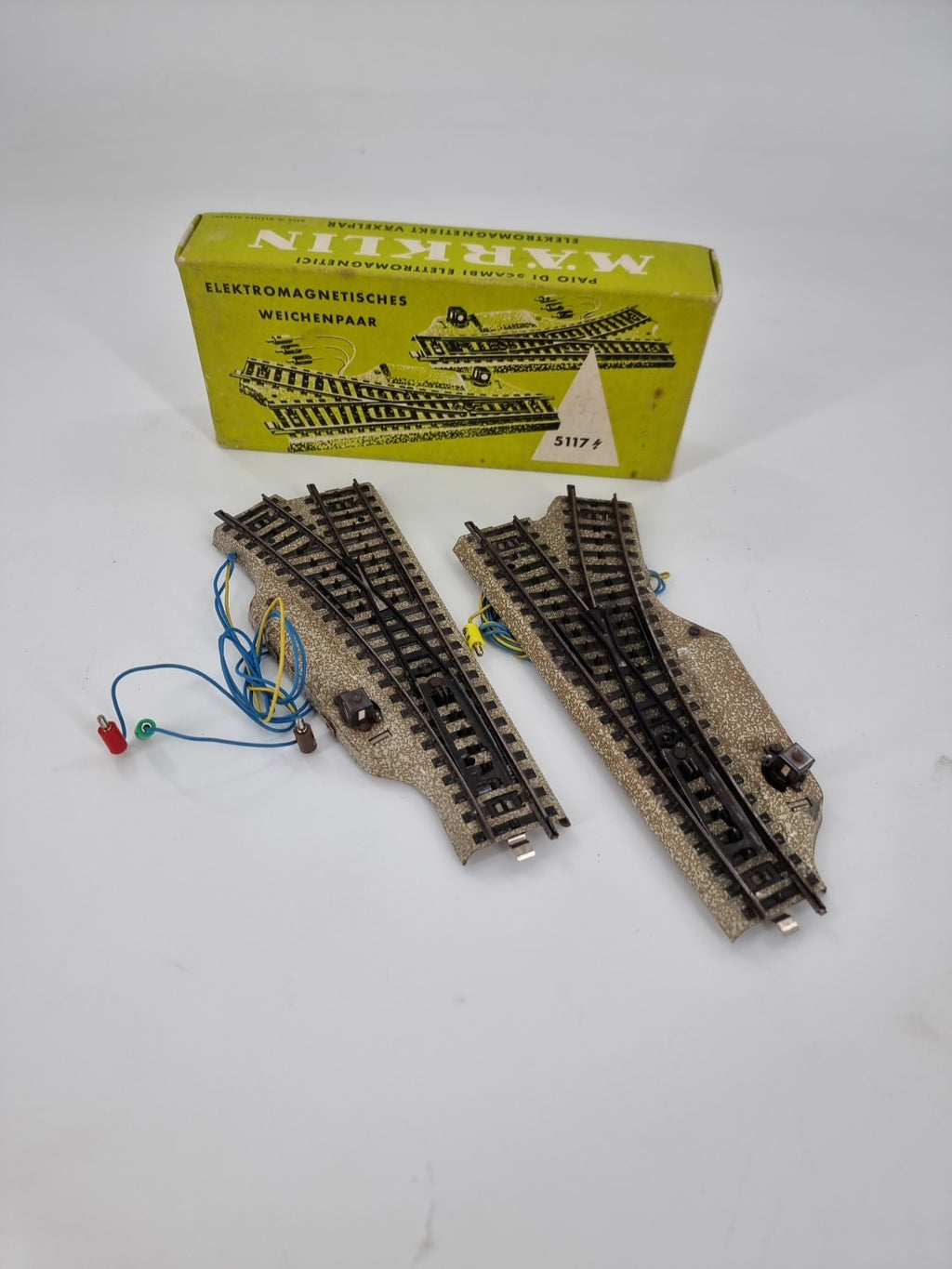 Märklin H0 5117 Weichenpaar guter getesteter Zustand in OVP Mit Querlochstecker