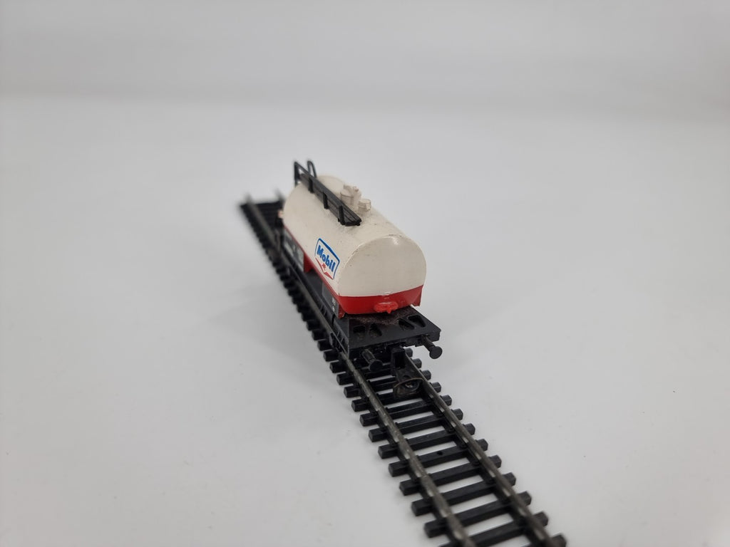 BTTB TT Güterwagen Kesselwagen "Mobil" 504777 SJ