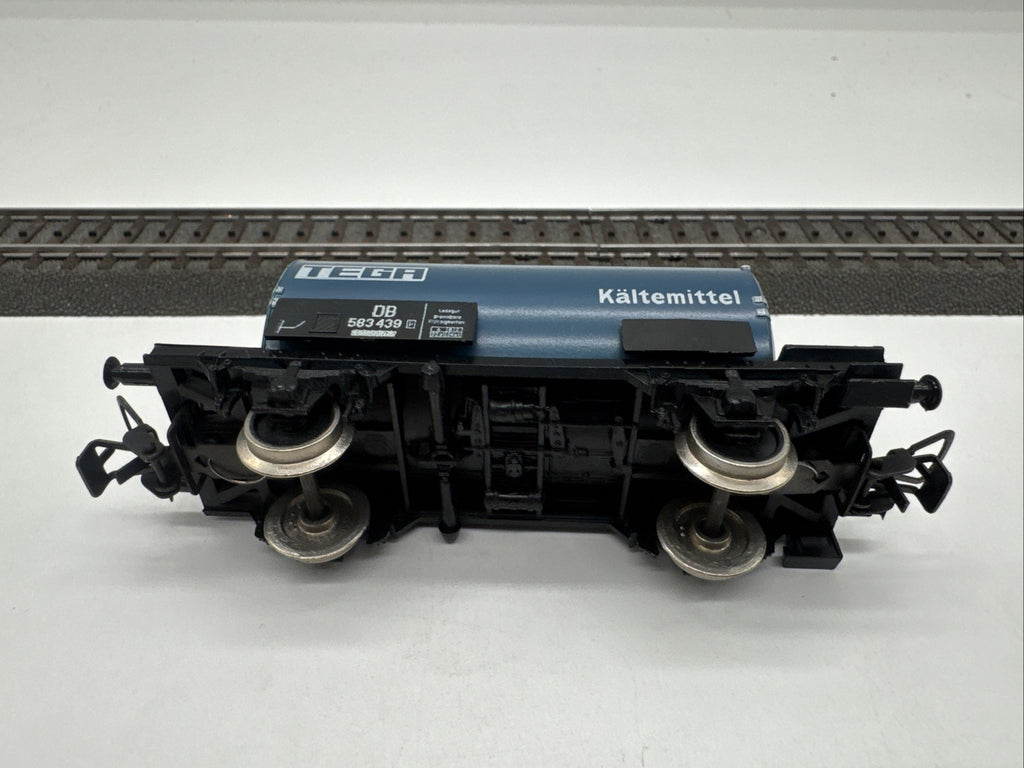 blauer Güterwagen / Kesselwagen TEGA  DB 583 439 in Größe H0 #151