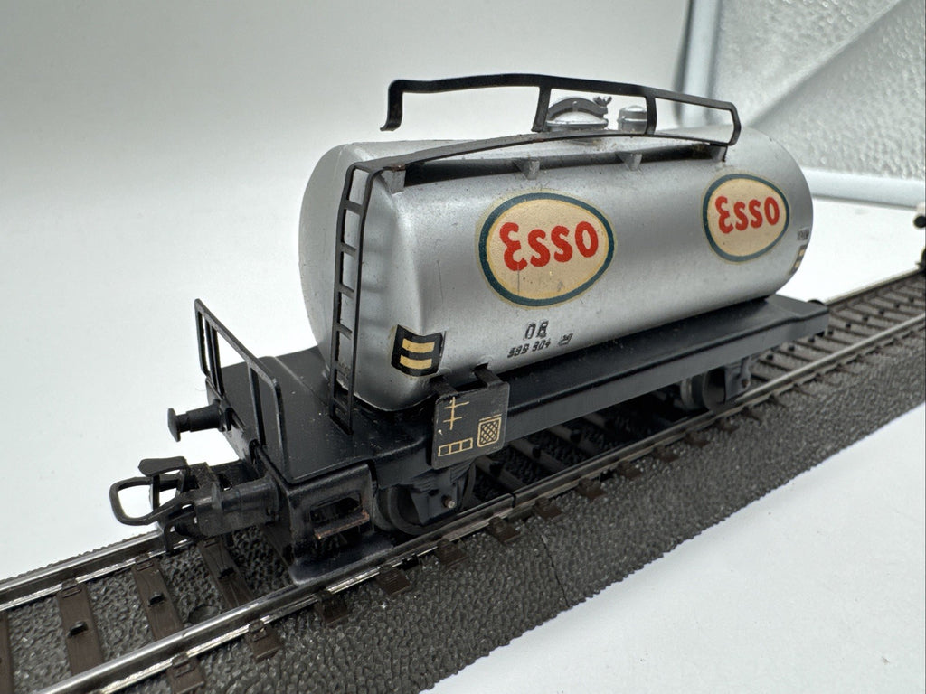 Märklin Spur H0 4501 Kesselwagen "Esso" 599 304 DB #563