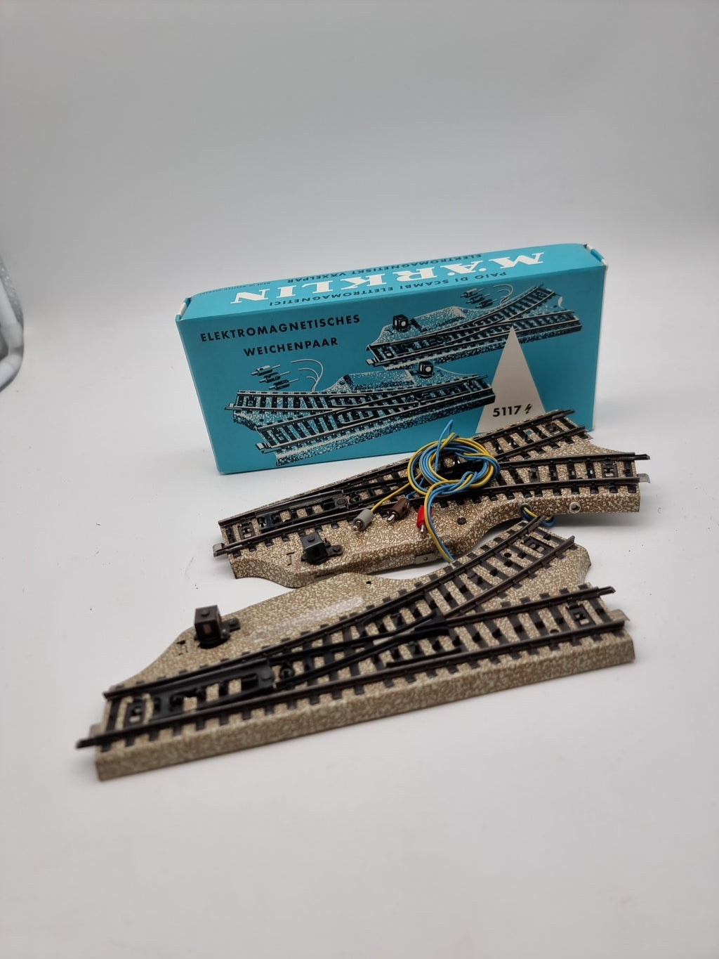 Märklin H0 5117 Weichenpaar guter getesteter Zustand in OVP Mit Querlochstecker